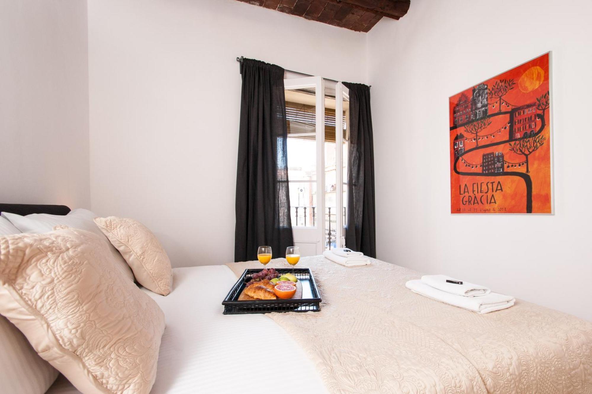 Short Stay Group Gracia Serviced Apartments Barcelona Exterior foto