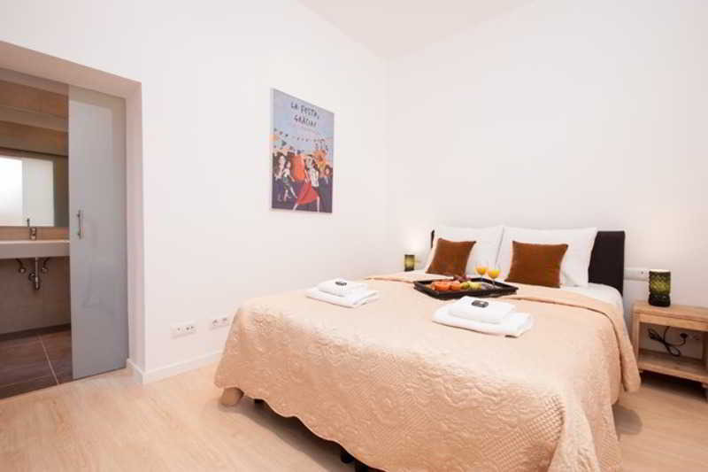 Short Stay Group Gracia Serviced Apartments Barcelona Exterior foto