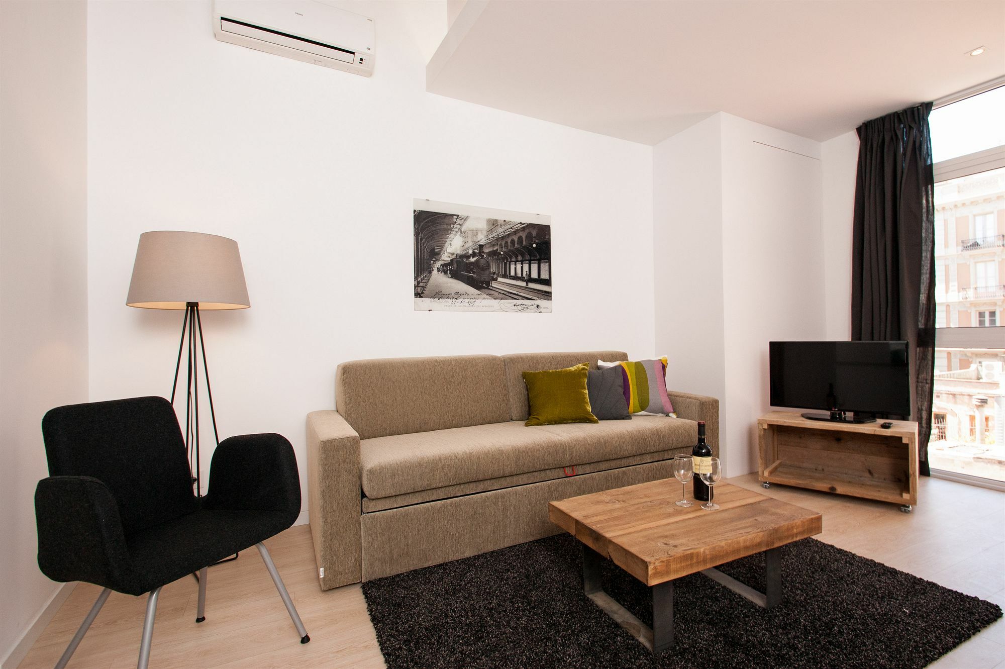 Short Stay Group Gracia Serviced Apartments Barcelona Exterior foto