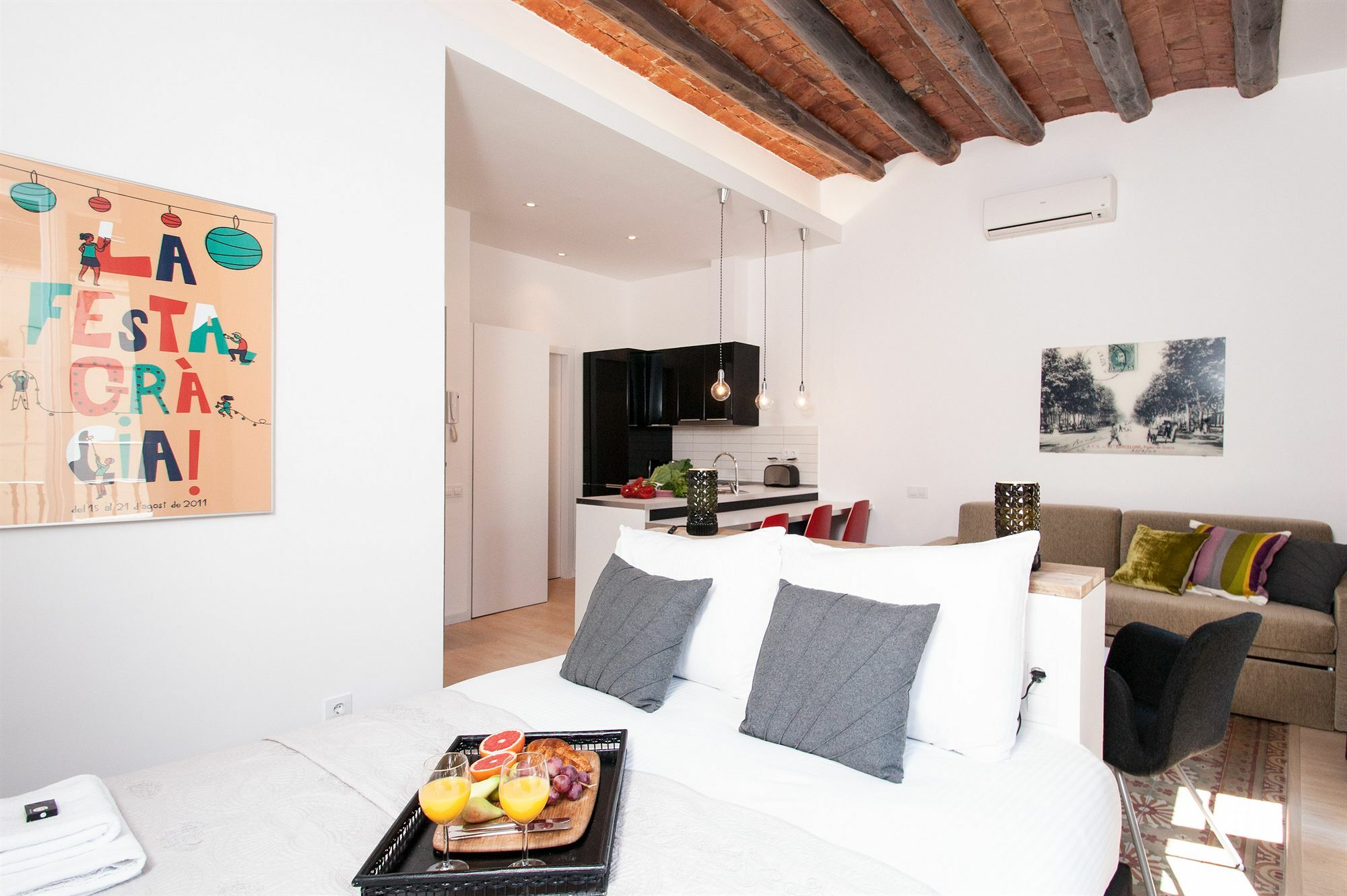 Short Stay Group Gracia Serviced Apartments Barcelona Exterior foto
